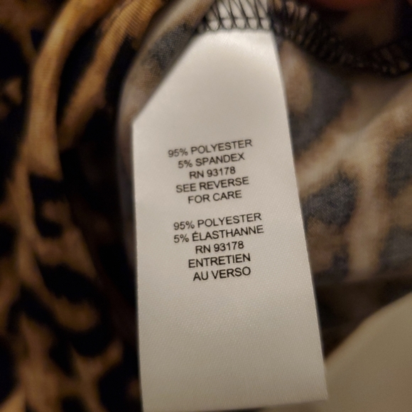 T Tahari blouse leopard print 3/4 length sleeves - Picture 5 of 11